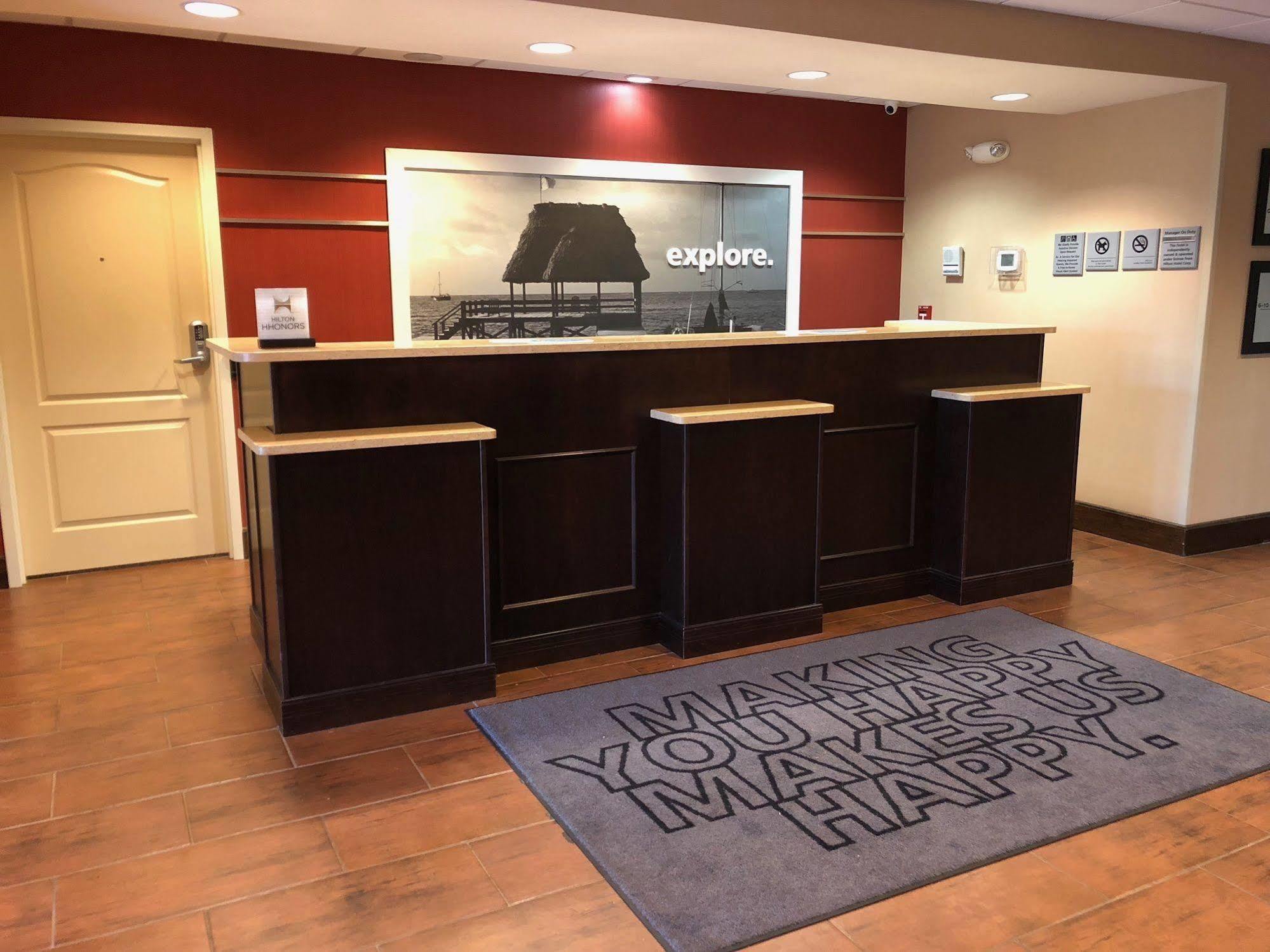 Hampton Inn Milford Zewnętrze zdjęcie